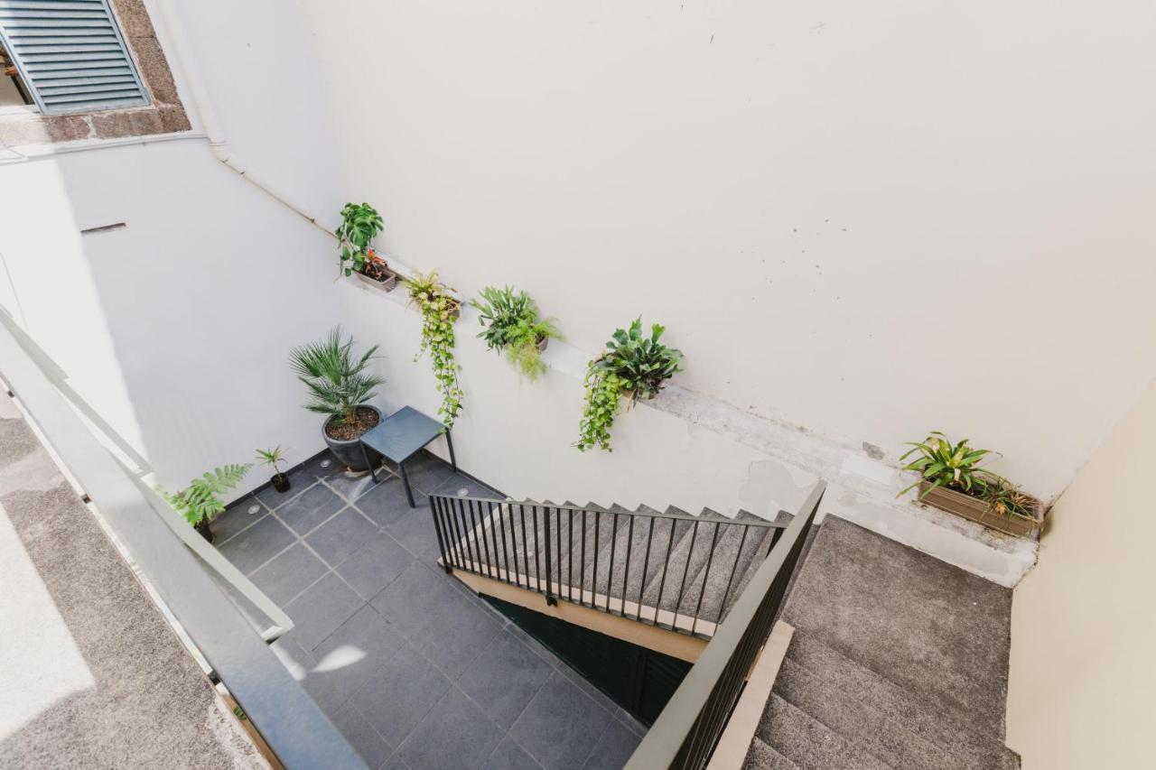 Jaca Hostel Funchal Esterno foto